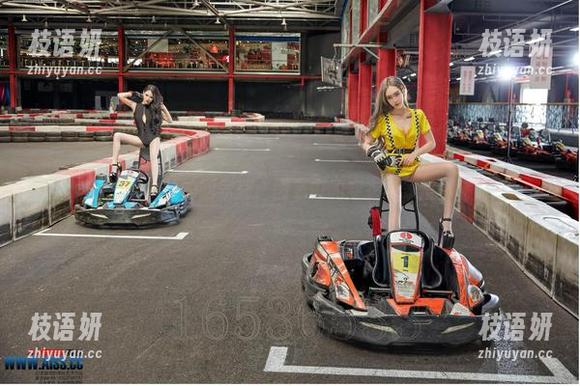 爱丝的回家篇：图集中的穿衣与家常