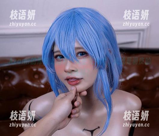 Azami的黑皮比基尼：无圣光大片，光线是调皮的妖怪吗？