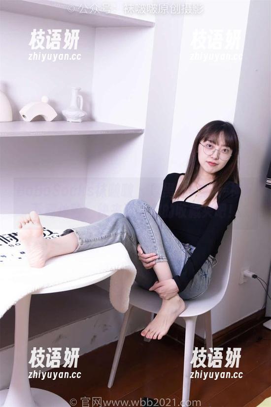 BoBoSocks袜啵啵 - 厚黑丝+糯米=神奇下载体验，快来添入你的收藏夹吧！