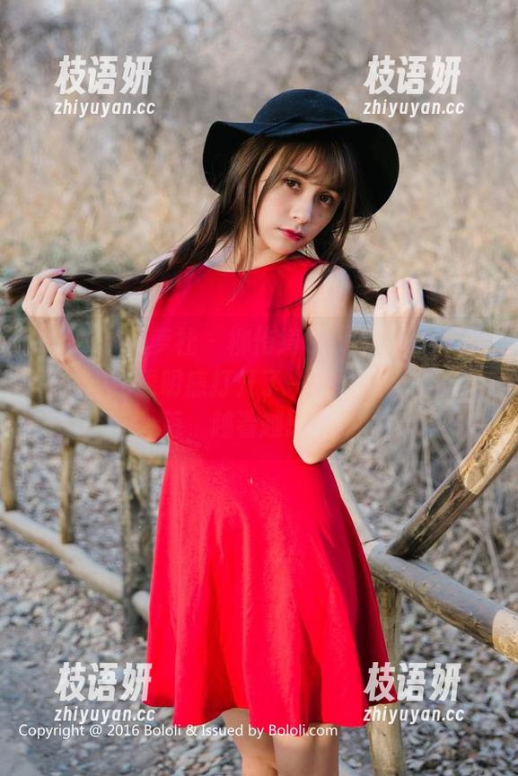 BoLoli菠萝社 - 柳侑绮Sevenbaby合集：她用透明感打开了一个“隐秘”的角落，越看越想看。