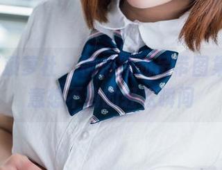 BoLoli菠萝社 – 柳侑绮的吊带图集，给你意想不到的轻松瞬间