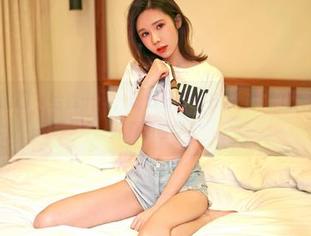 Feilin嗲囡囡 – 给我十秒，让我分析下Hana妹的白衬衫与免费资源的哲学！