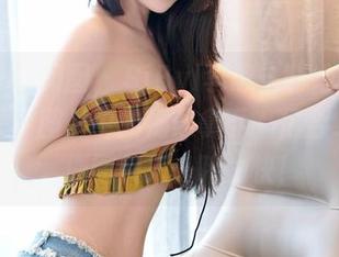 Feilin嗲囡囡 – SiByl李思宁和她的逐渐职业装，图片中的她像拿下十亿合约的壕，原图快来一睹为快！