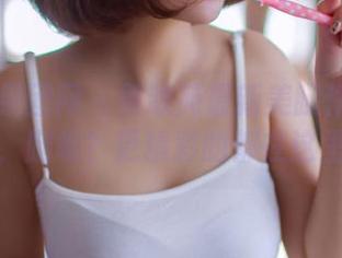 GIRLT果团网 – 黄歆苑最新美腿作品集更新，腿呢？更精彩的都在这里！