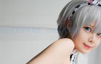 Hachi小芭的秘书角色，cos图片里藏了些小心思吧？