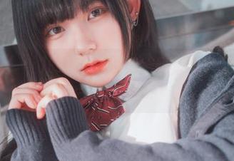 Hizzy(히지)的裤里丝图包，哦，似乎有那么一点点不一样？