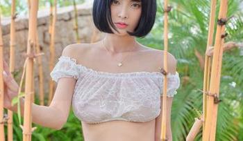 翻阅Hyoyeon(김효연)的图库，发现KoreanRealgraphic的微妙之美