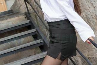 IMiss爱蜜社 – 校服图集上新，小丽莎萌萌哒的表现我只能呵呵…