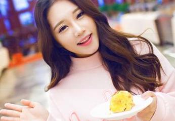 IMiss爱蜜社 – 蓝夏Akasha的裤里丝合集，穿着好看的裤子实在太重要了吧？