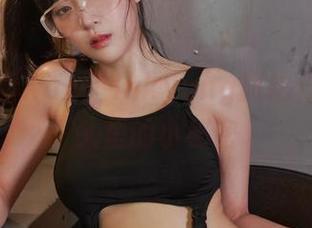 在这里看Kang Inkyung旅拍合集：镜头里的小秘密