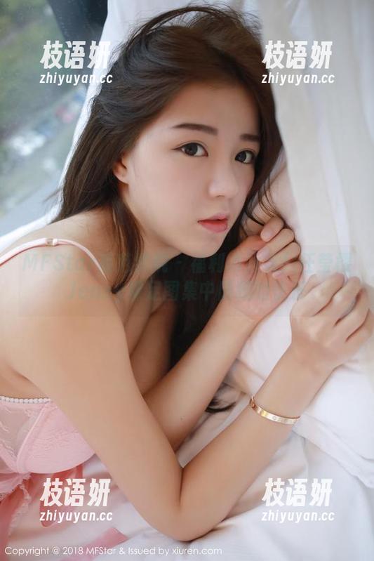 MFStar模范学院 - 福利再升级！任莹樱Jenny裸足图集中隐藏的快乐