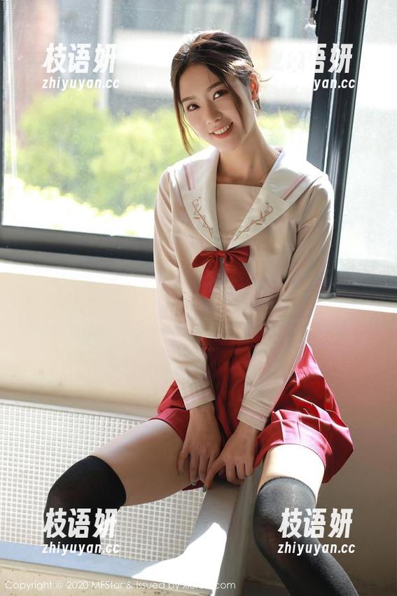 MFStar模范学院 - 伊小七MoMo的最新裤里丝，资源甩出，被各路迷妹疯抢！