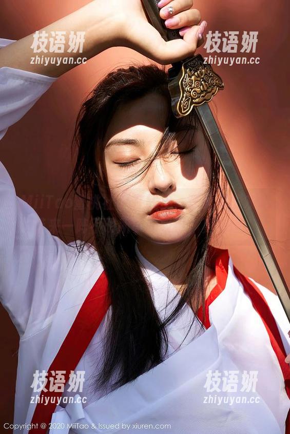 MiiTao蜜桃社 - 在线上，李颖诗的灰丝带来一阵不明所以的吸引，真有趣。