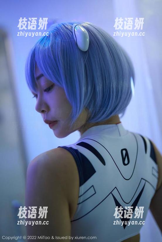 MiiTao蜜桃社 - 哦，爱丽莎Lisa又带来灰丝写真更新了，这次会有怎样的奇谈？