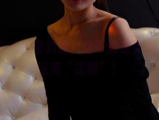 PANS – 全套豹纹，这可能是英英最新的完美“武器”！