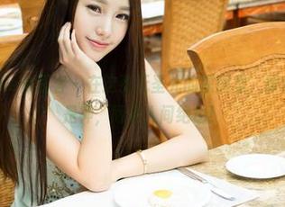 QingDouKe青豆客 – 在这张无圣光的原图里，颖莹儿YY不再是神，而是人间绝色！