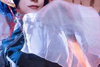 美图中的Quan冉有点饿，沐浴在葬送的芙莉莲气息中