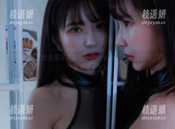 微型比基尼的私房写真时刻：Seoyool(서율)这次把“微”发扬光大了！