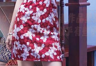 TouTiao头条女神 – 看着作品里张蓝欣的长腿，心中一阵涟漪，似乎有些小小的骚动在酝酿。