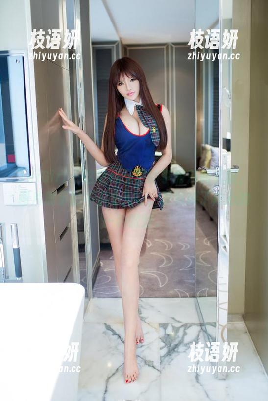 TuiGirl - 这幅作品里的李丽莎和礼服，图片展示的不仅是外在，更阐释了内心的一种微妙。