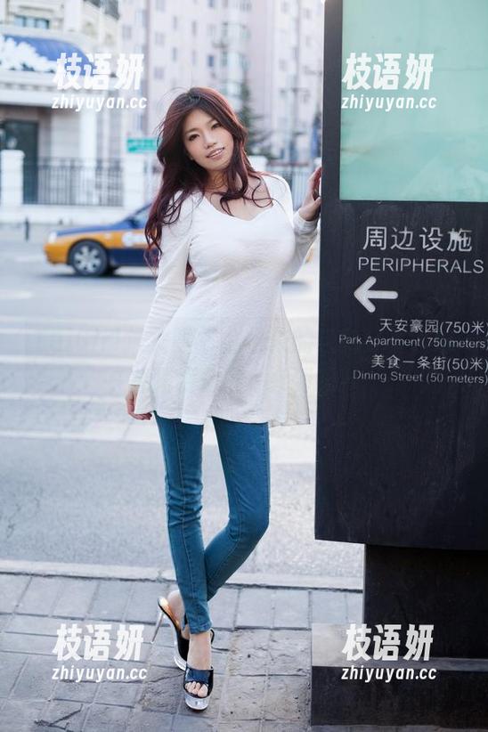 TuiGirl推女郎 - 赵惟依的自拍分享，这些角度你能get到吗？