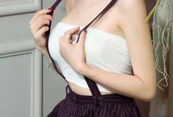 UGirls尤果网 – 图片里，凌希儿的花嫁造型超越了一切想象，真想把这组写真藏起来！