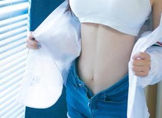 UGirls尤果网 – 新鲜出炉！陈雅漫的棉袜写真集，让你爱上这种凡尔赛风！