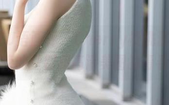 XIAOYU语画界 – Cherry樱桃酱的教室：鲜艳的壁橱和高清美图的青春趣味