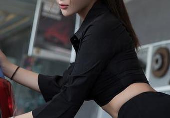 XINGYAN星颜社 – 安安Angel的空姐图包：除了美，别的还真不敢恭维。