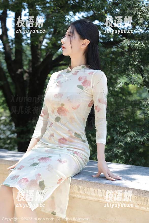 Xiuren秀人网 - 免费获取vetiver嘉宝贝儿泳衣图包：这绝对是你意想不到的福利，结果却让我目不转睛！