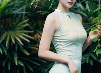 Xiuren秀人网 – vetiver嘉宝贝儿校服合集，时光倒流，让我想起不算甜的果汁和追逐的梳子。