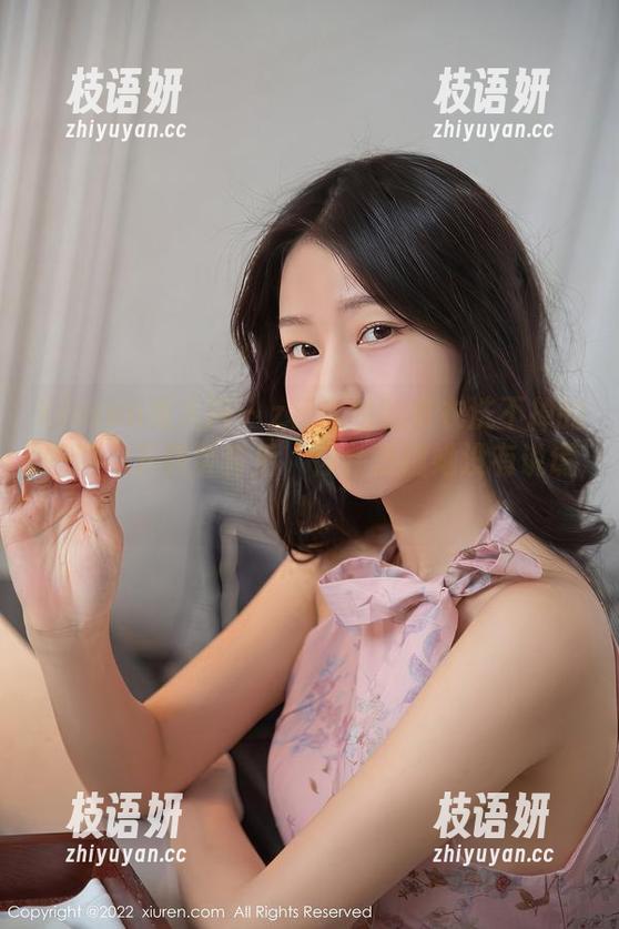 Xiuren秀人网 - z杯悠悠的毛衣洗不掉的舒适，下载全套后，你会发现她没有说谎！