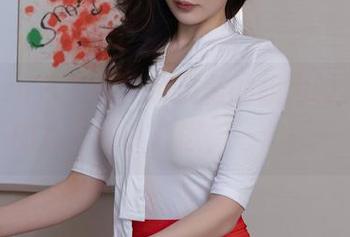 Xiuren秀人网 – 余虞酱的旗袍图集，免不了的意外和小心思，一个接一个。