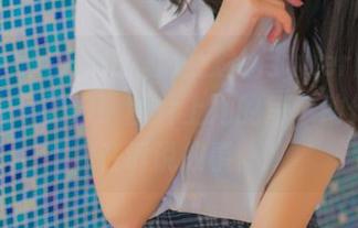 Xiuren秀人网 – 就这张冷月yuer的体操服，大写的好！图片上她的每个动作都像在诉说故事。