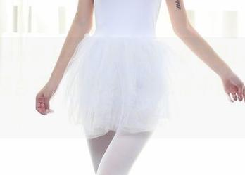 Xiuren秀人网 – 来翻翻，卓芷伊EricA的作品合集，剧情情节复杂得不行，眼睛都跟不上了。