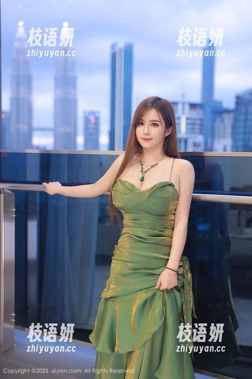 Xiuren秀人网 - 这一季，司妃SL的吊带作品零距离福利，没看够！