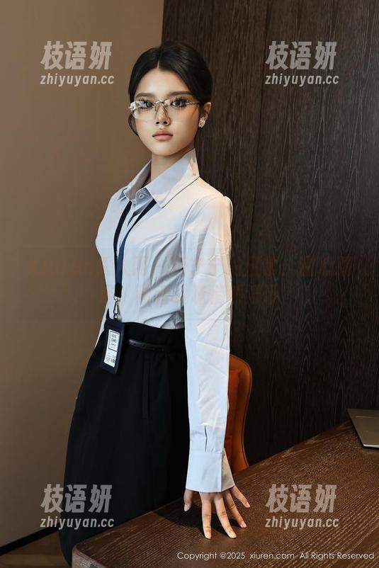 Xiuren秀人网 - 唐宁宁的日常：甜心精选，甜蜜暧昧悄然浮现