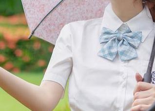 Xiuren秀人网 – 理论上说“小芭乐的作品：温柔资源”，但实际上，有种微微的触电感