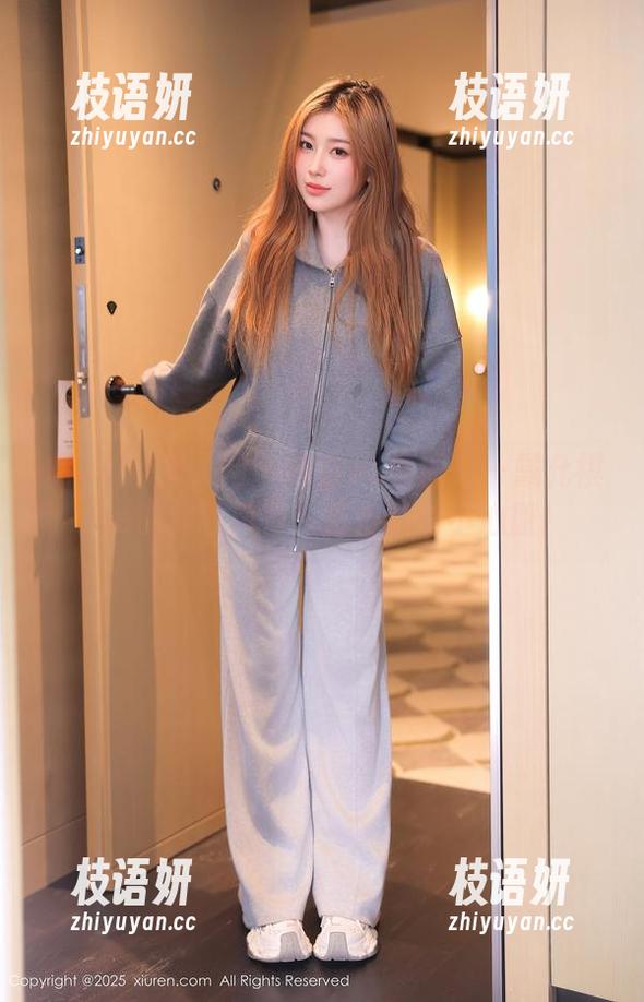 Xiuren秀人网 - 纯白vs原图——戴允祺zoe的雅致风范，直击我的小心脏！