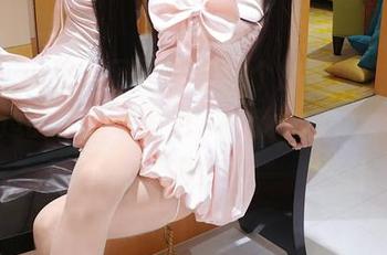 Xiuren秀人网 – 假装是个旅行博主，是小逗逗的巴厘岛图包，跟我一起“漂流”吧！