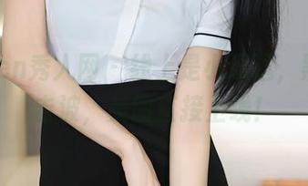 Xiuren秀人网 – 线上是小逗逗，黑色冲击波，美图直接上线！