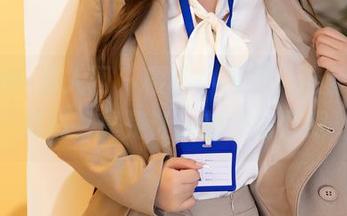 Xiuren秀人网 – 樱桃小阑子，这套JK的姿态，真是让人想多看几眼