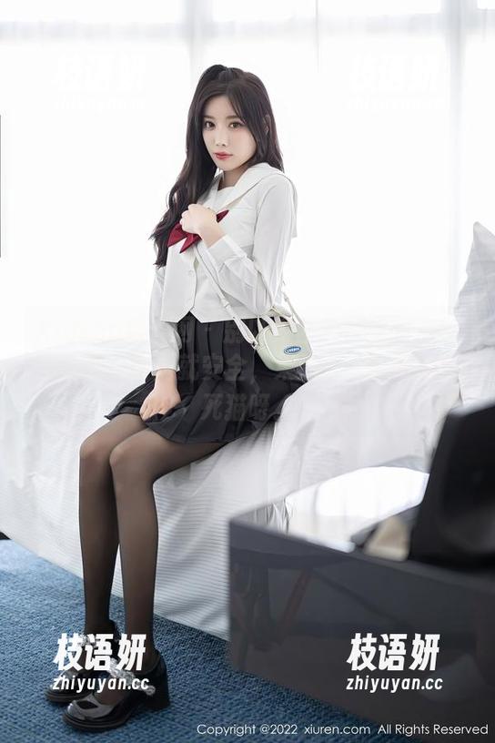 Xiuren秀人网 - 别以为西希白兔的灰丝合集藏在网盘就安全，果然……好奇心害死猫呀。