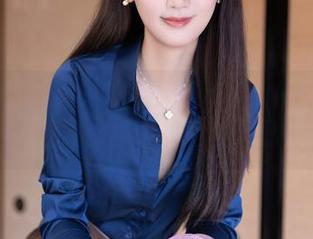 Xiuren秀人网 – 在线见识金纯一的短裤原图，趣味十足不怕尴尬