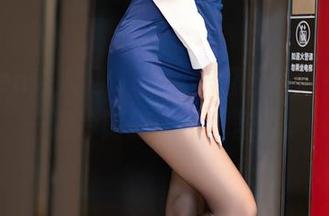 Xiuren秀人网 – 看，陆萱雅的泳装套图—清冷简约，不靠圣光。