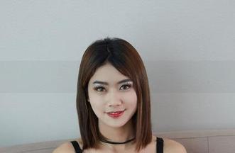 YouWu尤物馆 – 不一样的Kely香香，最新写真带你发现眼镜的魅力。