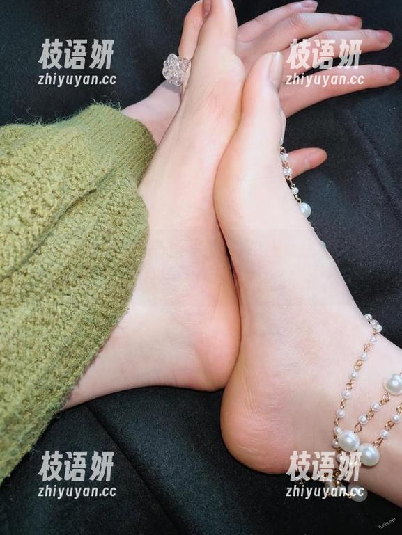 微密圈 - 一组高清写真，YuYu超甜丫的豹纹真心比想象中的更有味道。