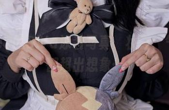 ZinieQ的D.Va泳装写真，妆容、气质，都超出想象…