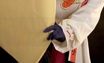 图集亮相！ZinieQ的白裙在线，真的是摩天大楼里的迷路小猫。