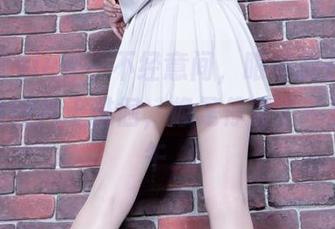 beautyleg – 不经意间，眼神就在Lola的旗袍图片上徘徊，像是停留了一整个下午。